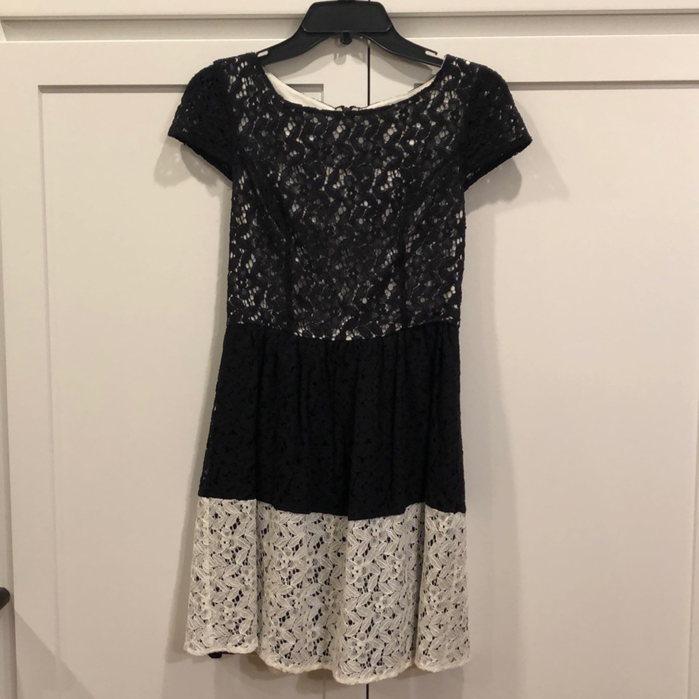 Kensie lace dress